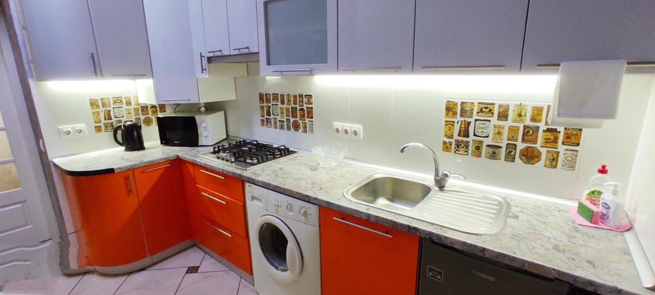 Club Dzhambula Apartment Chernivtsi